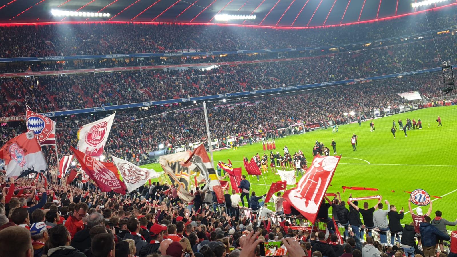 FC Bayern München vs Borussia Dortmund – zu Gast beim Topspiel der Bundesliga