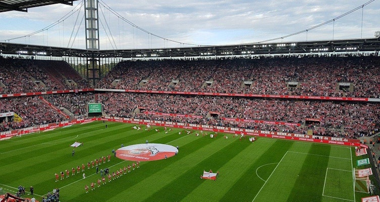 Kellerstimmung zum Karnevalsauftakt in Köln und Mainz