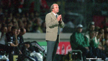Berti Vogts von Deutschland bei der WM 1998 im Juli 1998