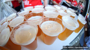 Die Bier- und Bratwurstpreise der Bundesliga