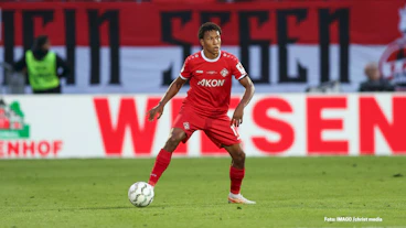 Liam Omore von den Wuerzburger Kickers im August 2026