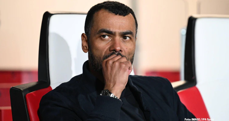 Erstmals Cheftrainer | Ashley Cole übernimmt Serie B-Club