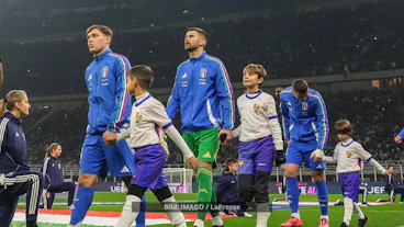 Barella und Vicario fuer Italien