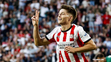 Esmir Bajraktarevic von der PSV Eindhoven im August 2025