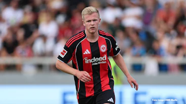 Jonathan Burkardt beim Testspiel von Eintracht Frankfurt im Sommer 2025