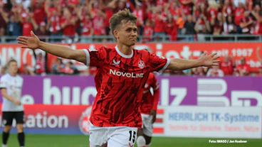 Naatan Skyttae vom 1 FC Kaiserslautern im September 2025