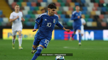 Simone Pafundi fuer Italien
