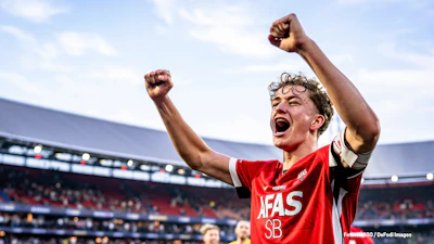 Sven Mijnans von AZ Alkmaar im April 2026