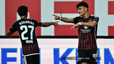 1 FC Nuernberg Brown Uzun
