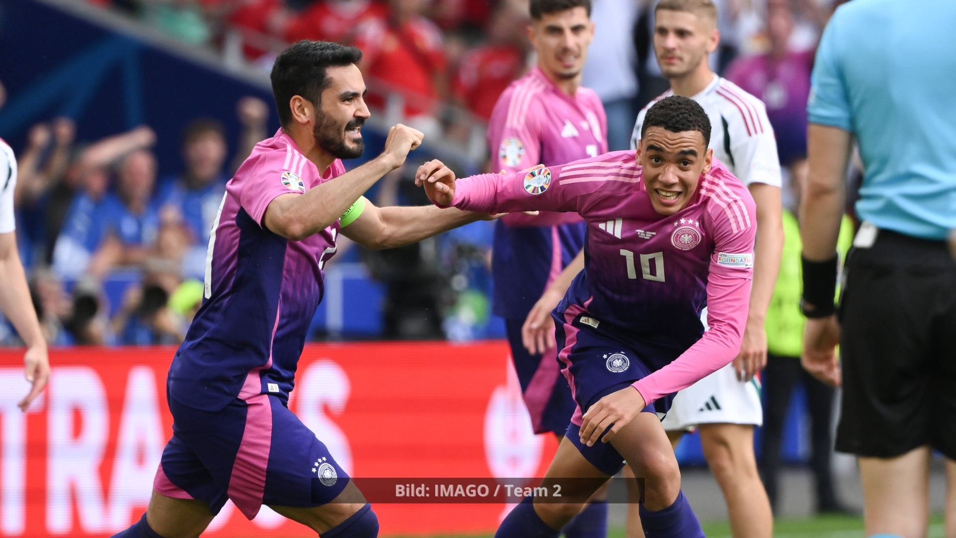 EURO KOMPAKT: Deutschland steht im Achtelfinale