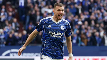 Edin Dzeko von Schalke 04 im Januar 2026