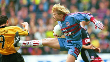 Oliver Kahn gegen Stephane Chapuisat